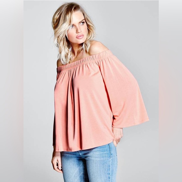NWOT Marciano Armelle Off-The-Shoulder Top in Peach - Picture 5 of 6